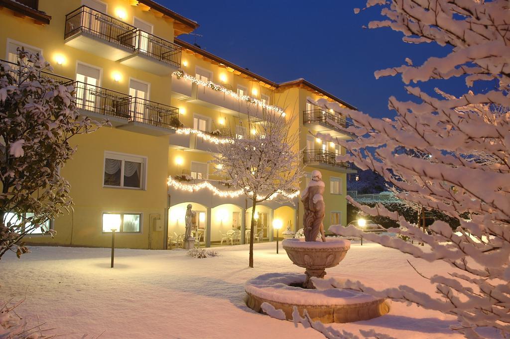 Hotel Daniela Levico Terme Exterior foto